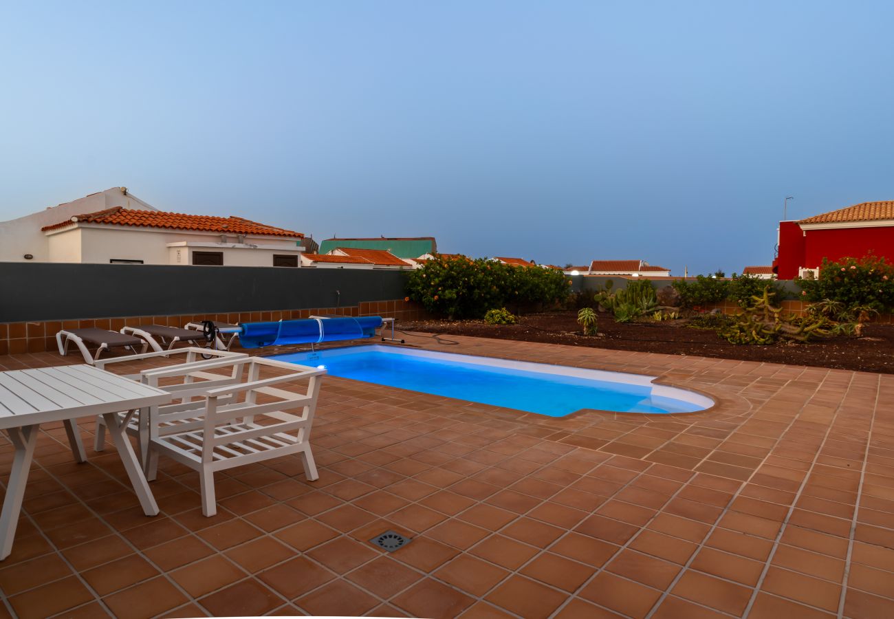 Villa in Costa de Antigua - Villa Skawi