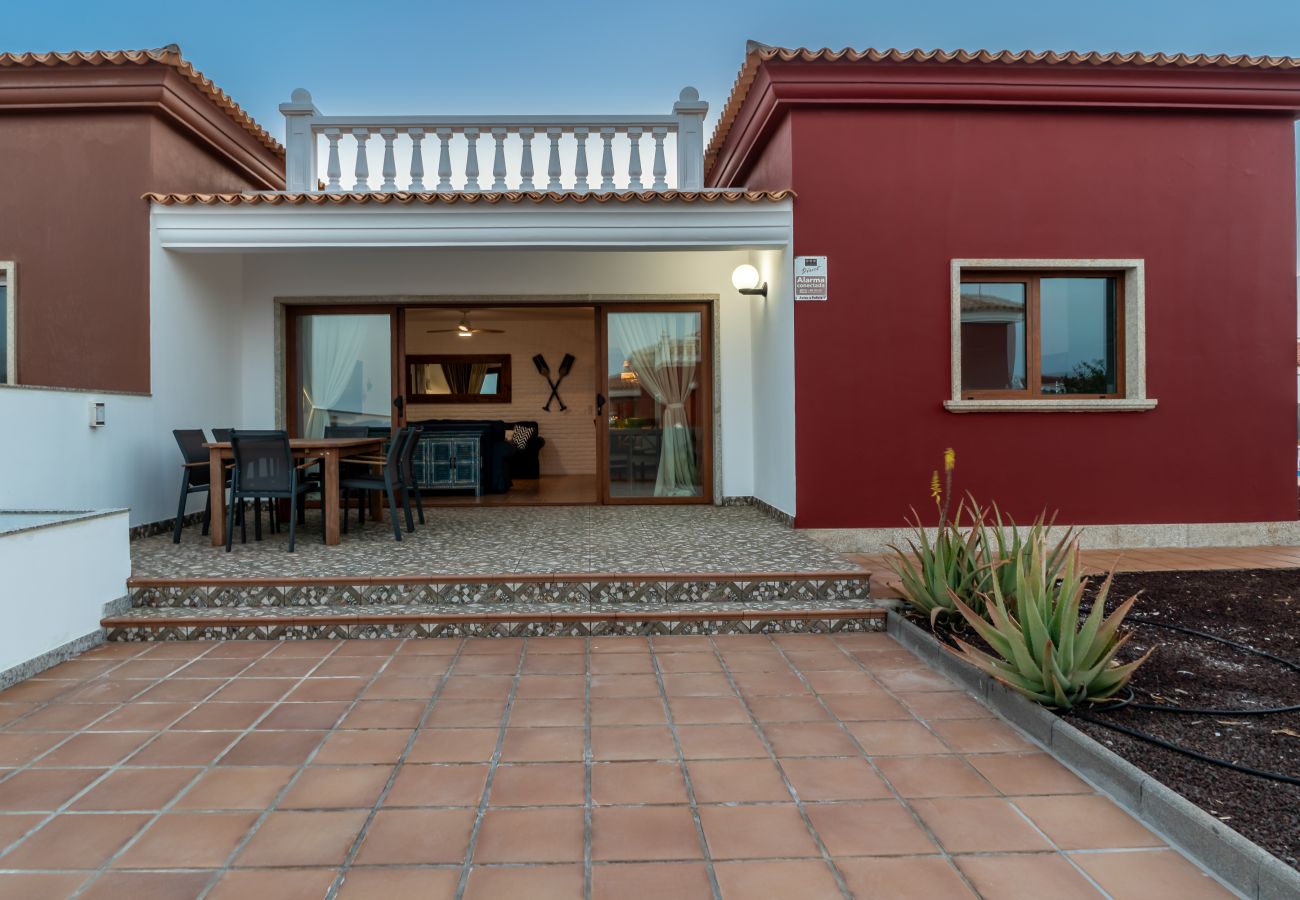 Villa in Costa de Antigua - Villa Skawi