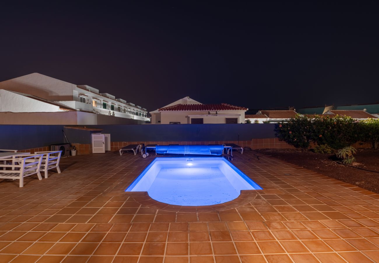 Villa in Costa de Antigua - Villa Skawi